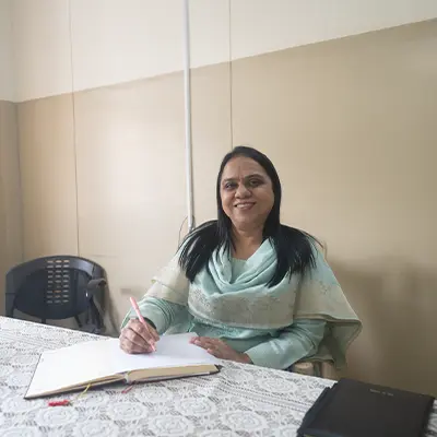 the crystal club section - Avabai